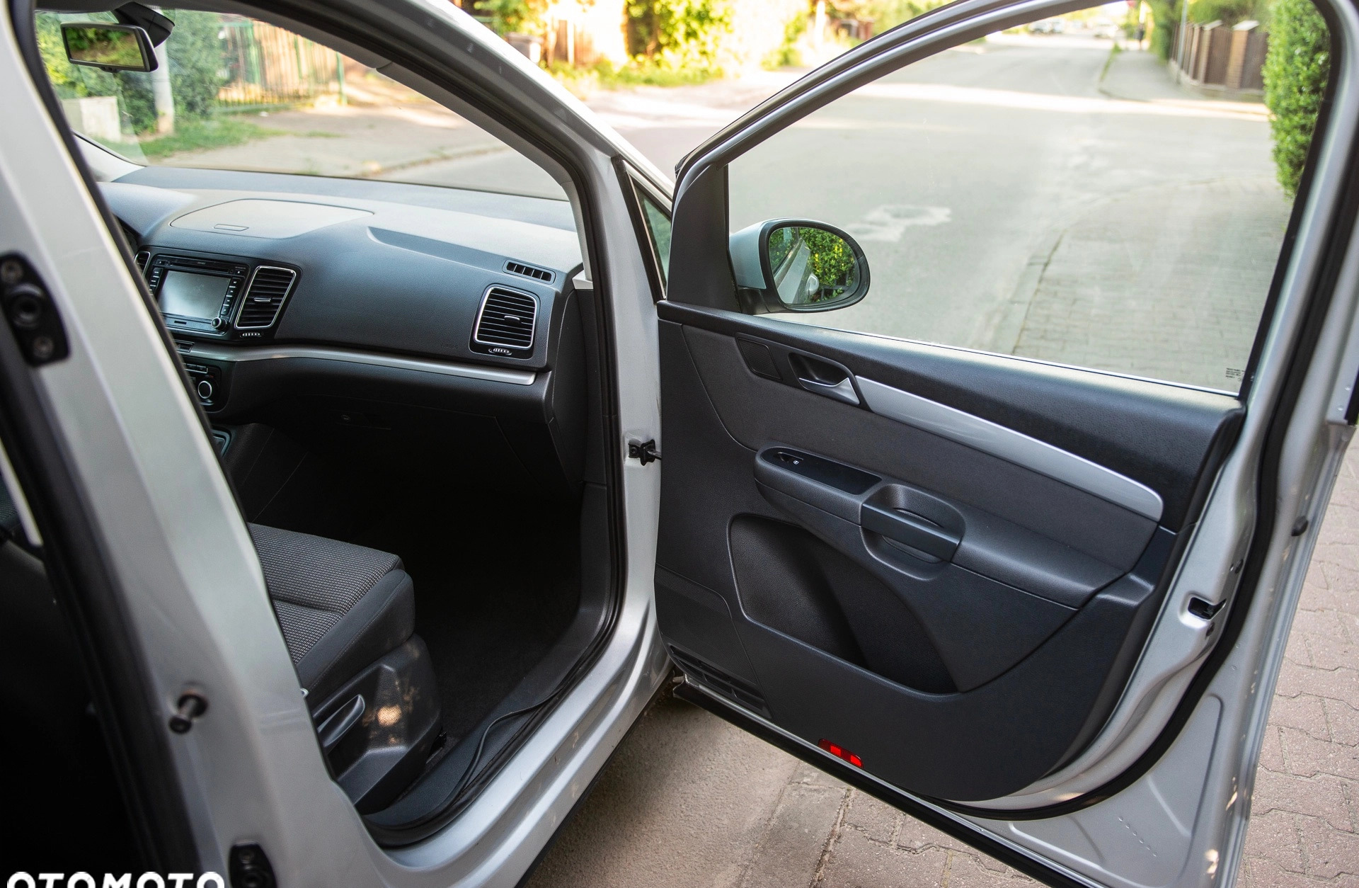 Volkswagen Sharan cena 42900 przebieg: 185000, rok produkcji 2011 z Szczecin małe 781